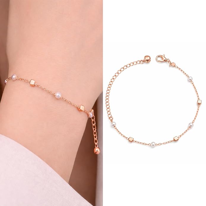 Gold cube bracelet