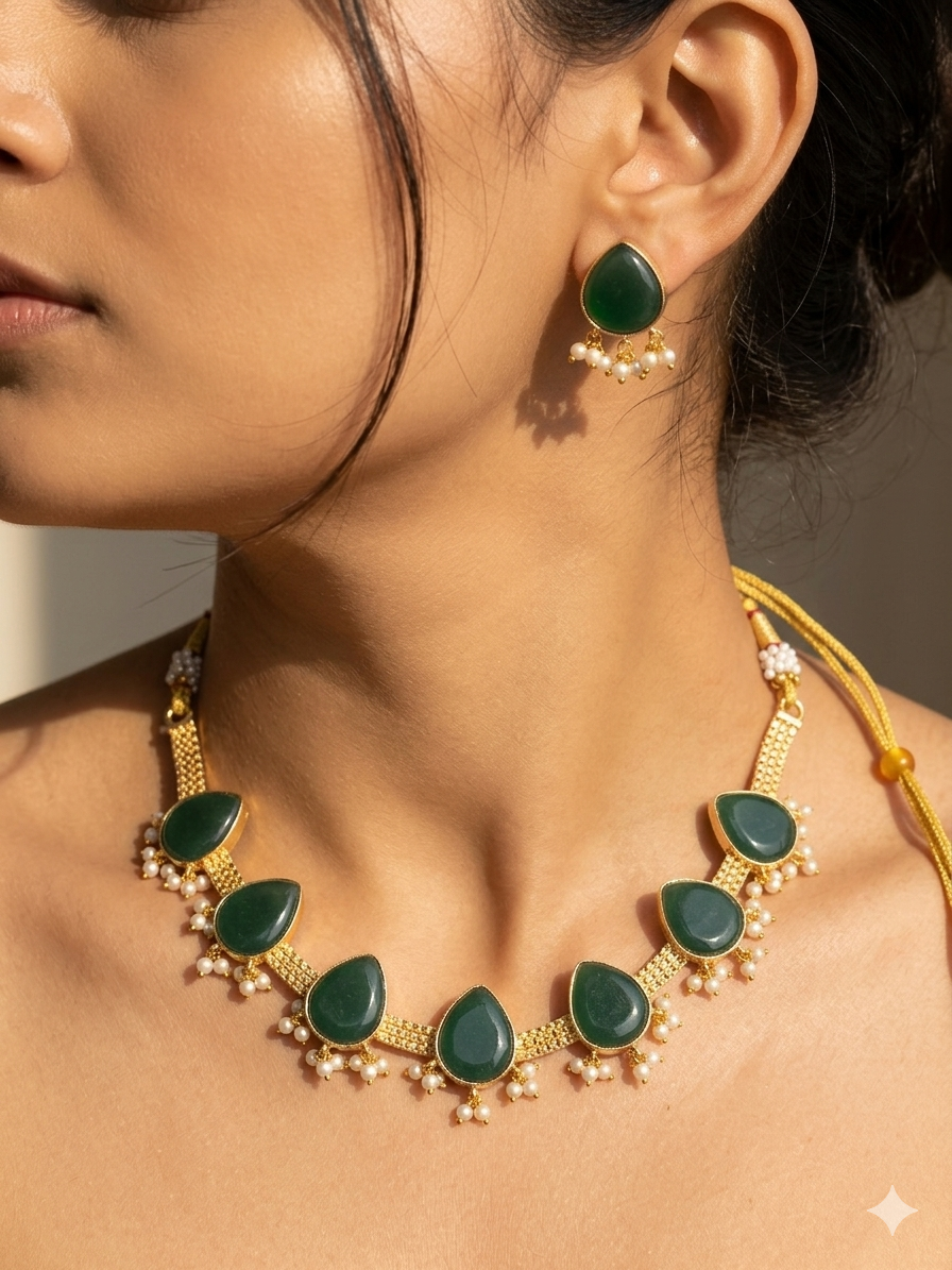 Brass Teardrop Necklace Set