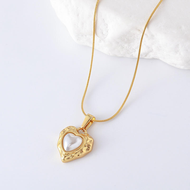 Pearl Heart Pendant Necklace