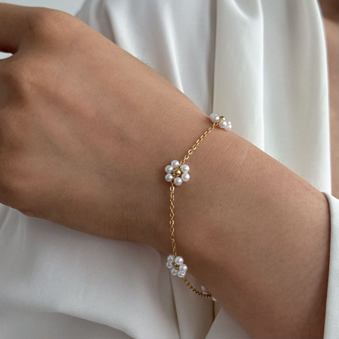 Pearl Daisy bracelet