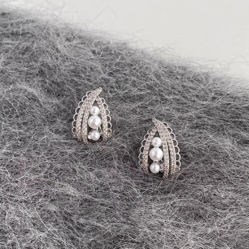 Celeste Pearl Stud Earrings