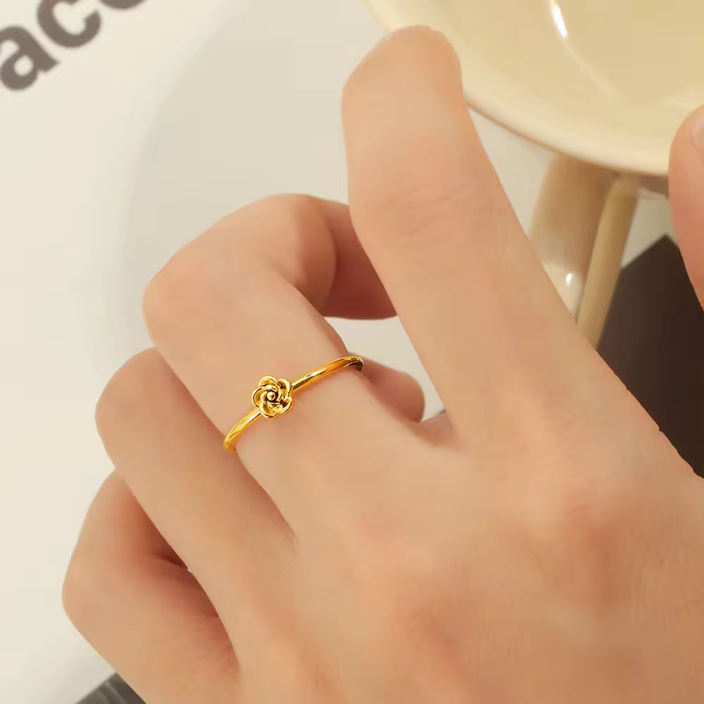 Rosebud Ring