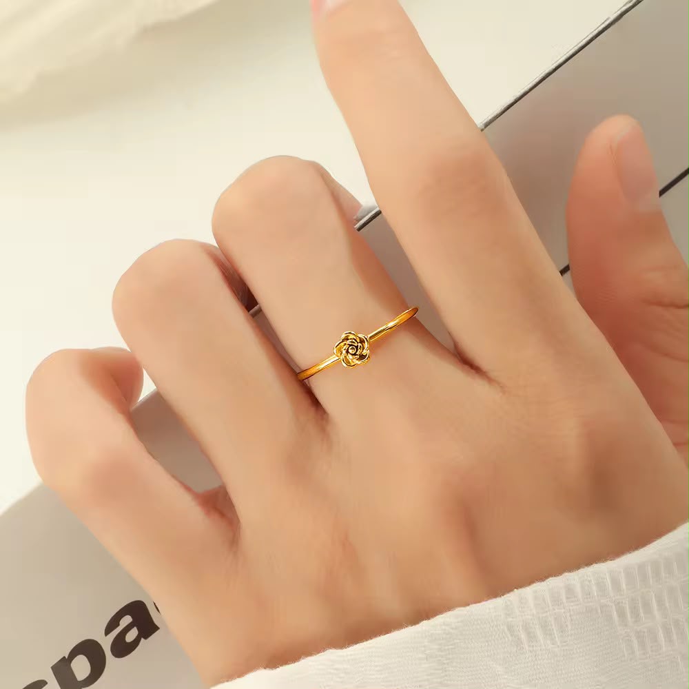 Rosebud Ring