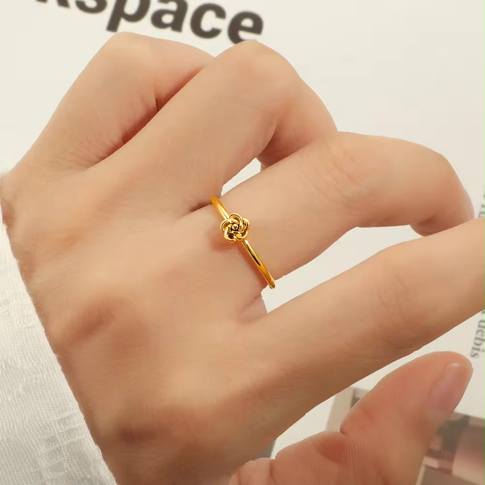 Rosebud Ring